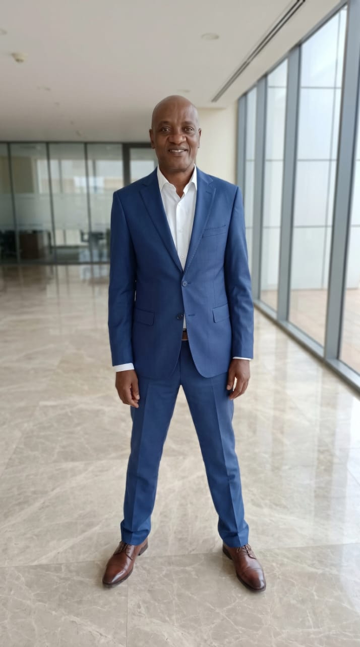 Anthony Mbadiwe Ikeme — Author & Founder of Ultimate Viewpoint